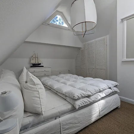 Schwalbennest Apartment Born